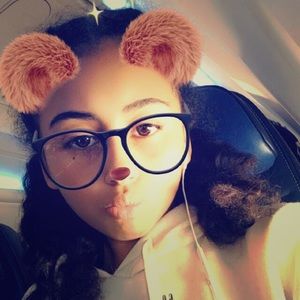 Meet your Posher, Deja